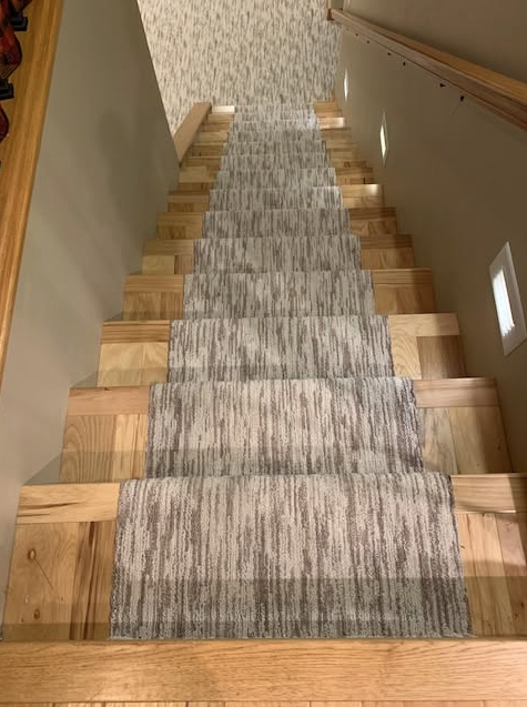 stair runner installation in home